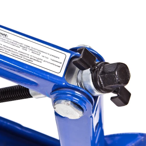 Домкрат VITOL DB-T10105B 1.5 т ручка тріщатка механізм підйому крупний план